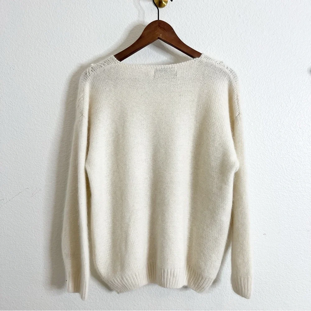 Vintage Cream with Pearl Detail Lambswool and Angora blend Sweater Large